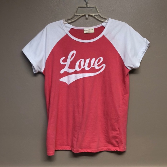 Love 💕 t-shirt - Picture 1 of 5